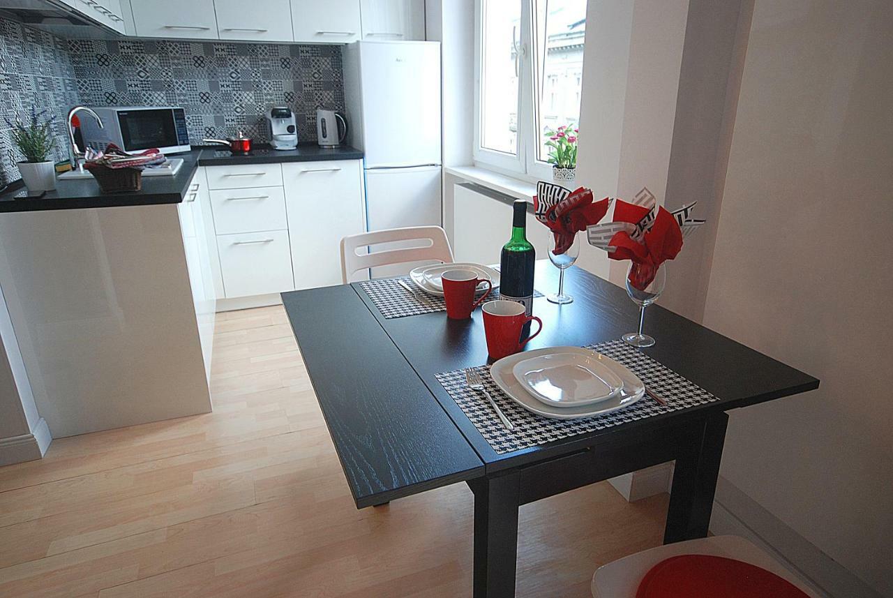 Nowy Apartament Wilcza Варшава Екстериор снимка